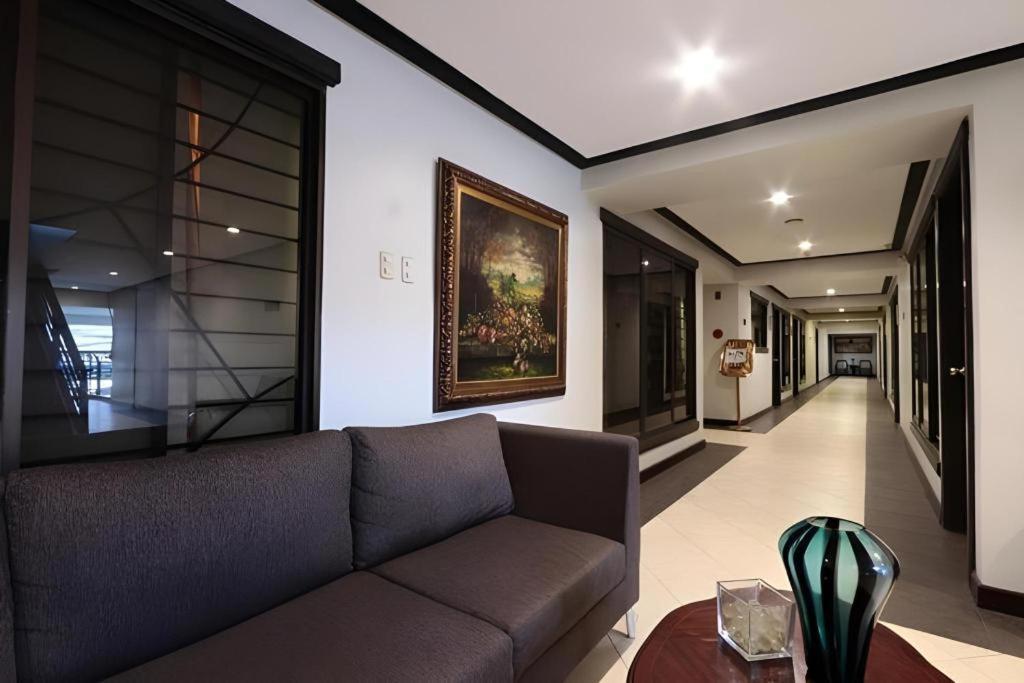 D' Leonor Hotel Davao Zewnętrze zdjęcie