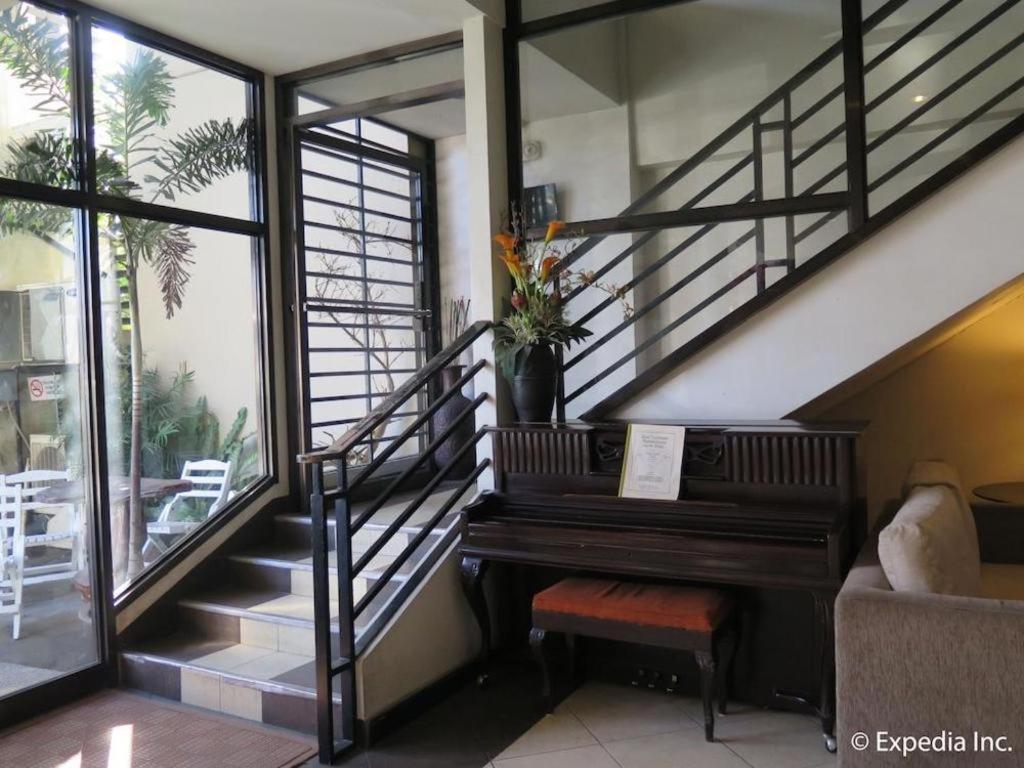 D' Leonor Hotel Davao Zewnętrze zdjęcie